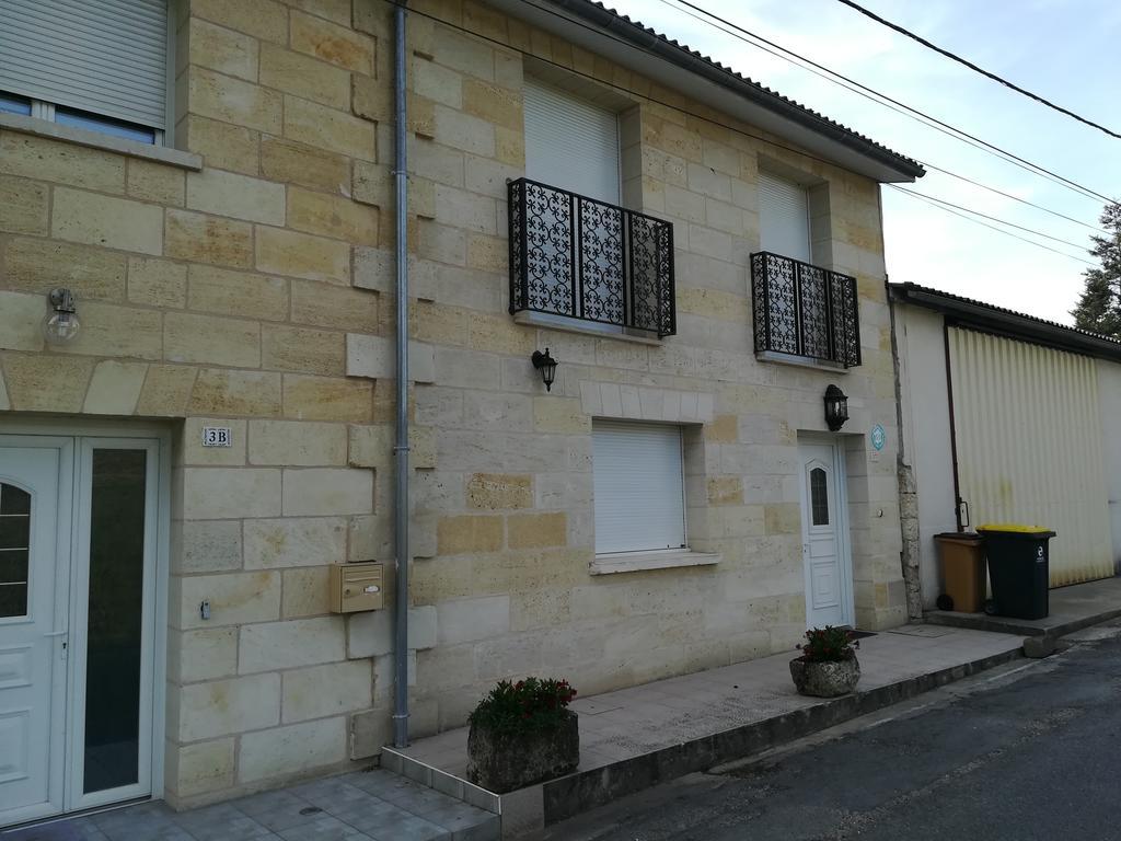 Gîte du vignoble Sidky Lussac  Eksteriør billede