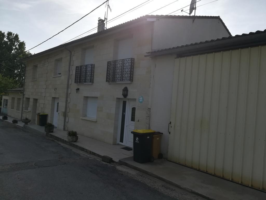 Gîte du vignoble Sidky Lussac  Eksteriør billede